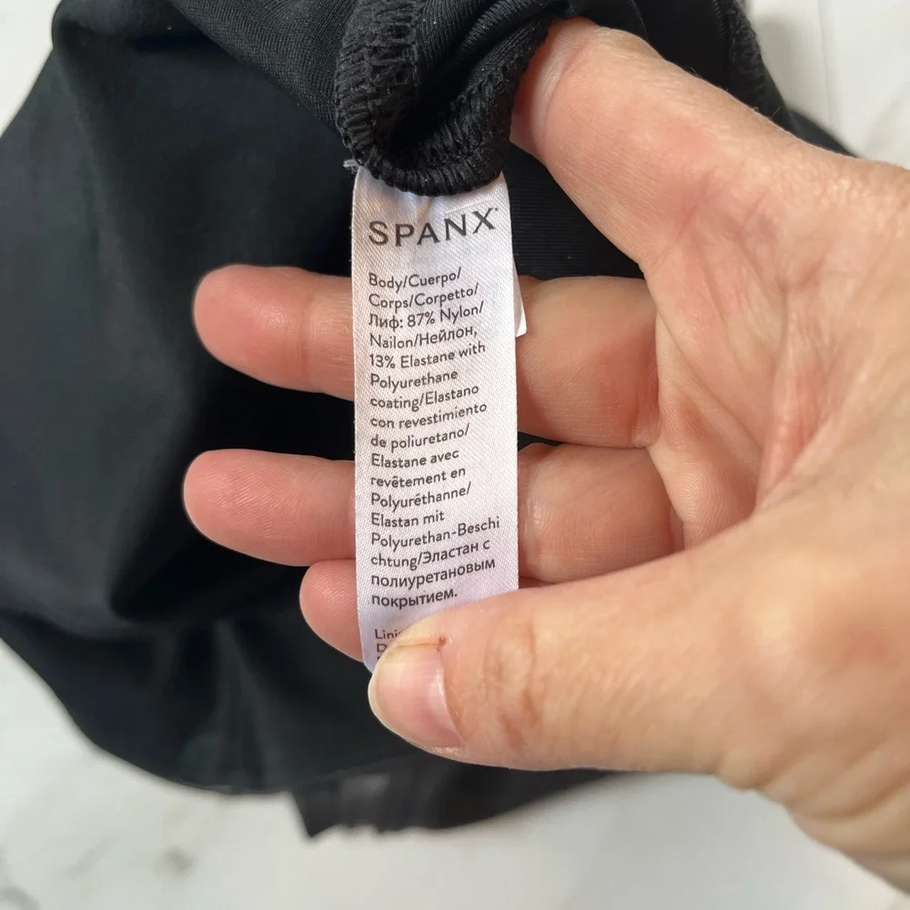 Spanx Black Faux Leather Legging petite medium - Picture 6 of 9